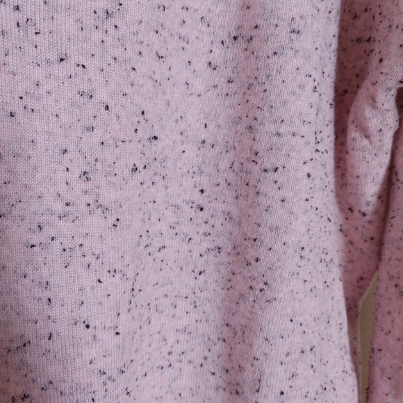 sweater - Picture 3 of 6